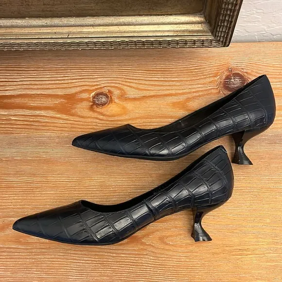 🆕 Jeffrey Campbell Totem CrocEmbossed Blue Pump - Size 8.5