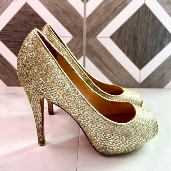 Badgley Mischka Humbie II Gold Glitter Sparkle Peep toe Platform size 7.5