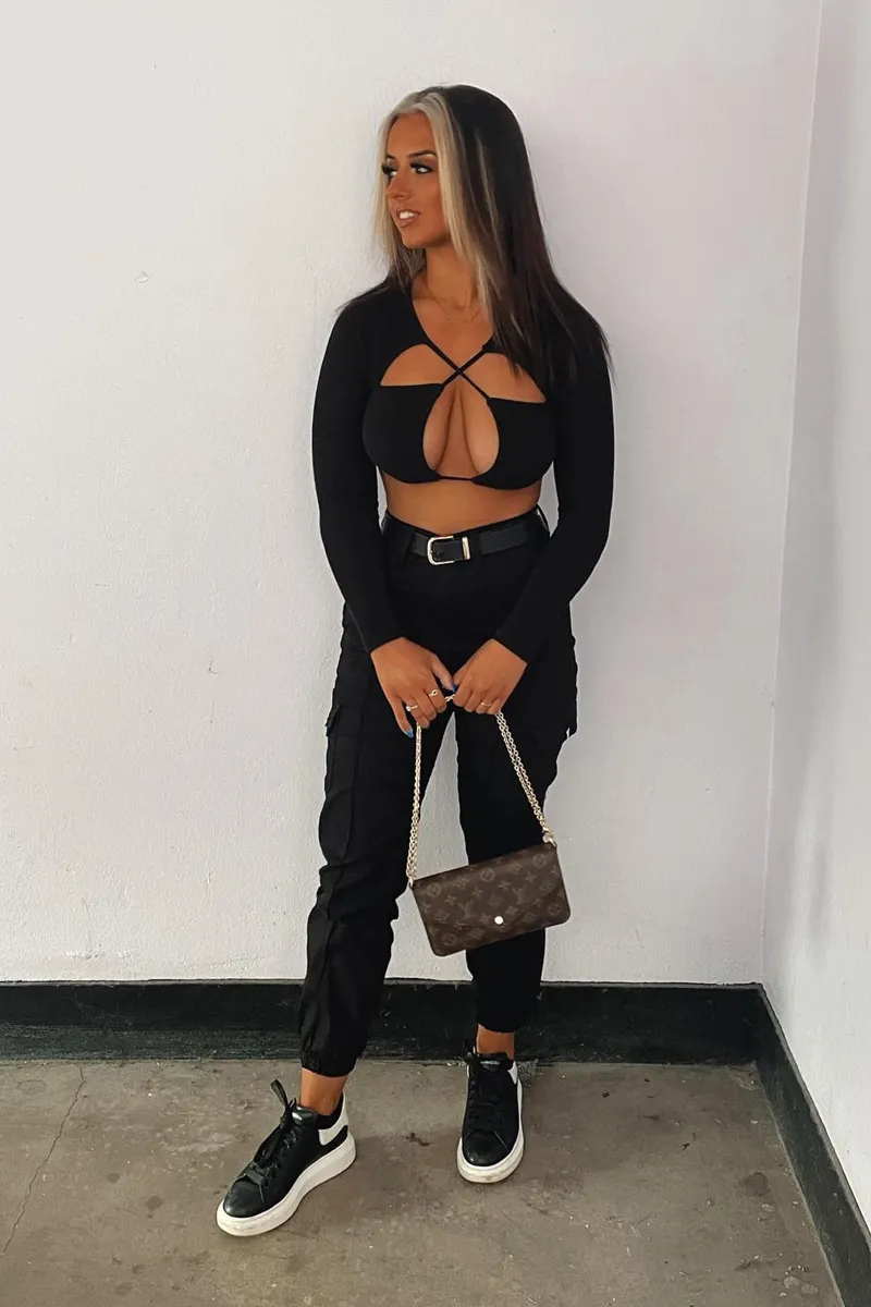 Black Front Cut Out Rib Crop Top - Ivy