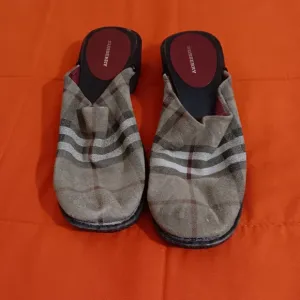 Burberry Sandals Womens 35 wooden clogs classic nova check plaid print size 5