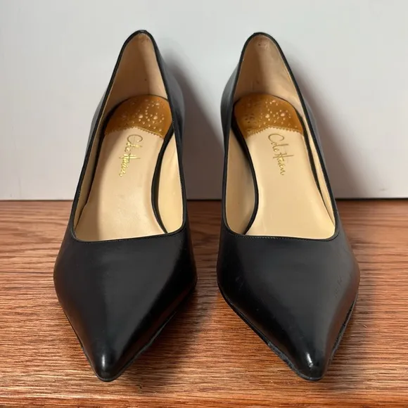 Cole Haan X Nike Air size 8AA 3” black leather pointy toe heels