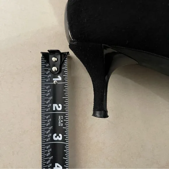 Donald J Pliner Couture Stretch Boot Made In Italy Kitten Heel Size 6 Black