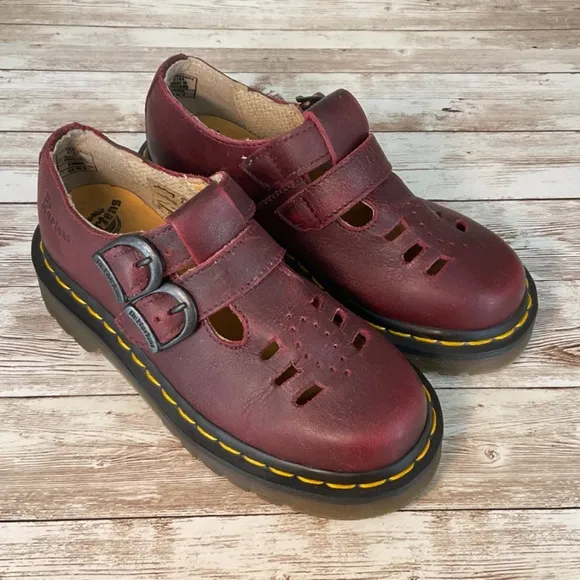 DR MARTENS KIDS COLLECTION OXFORDS CLASSIC MARY JANE 2  BUCKLE STRAP Size 13 EUC
