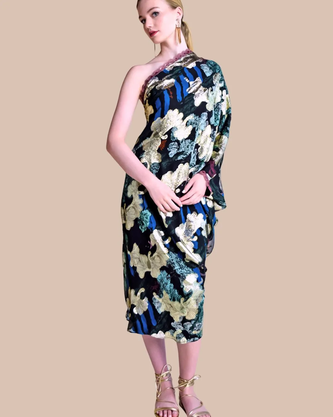 Hera Black One shoulder Maxi Dress