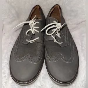 Johnston &amp; Murphy Gray Oxfords 11.5