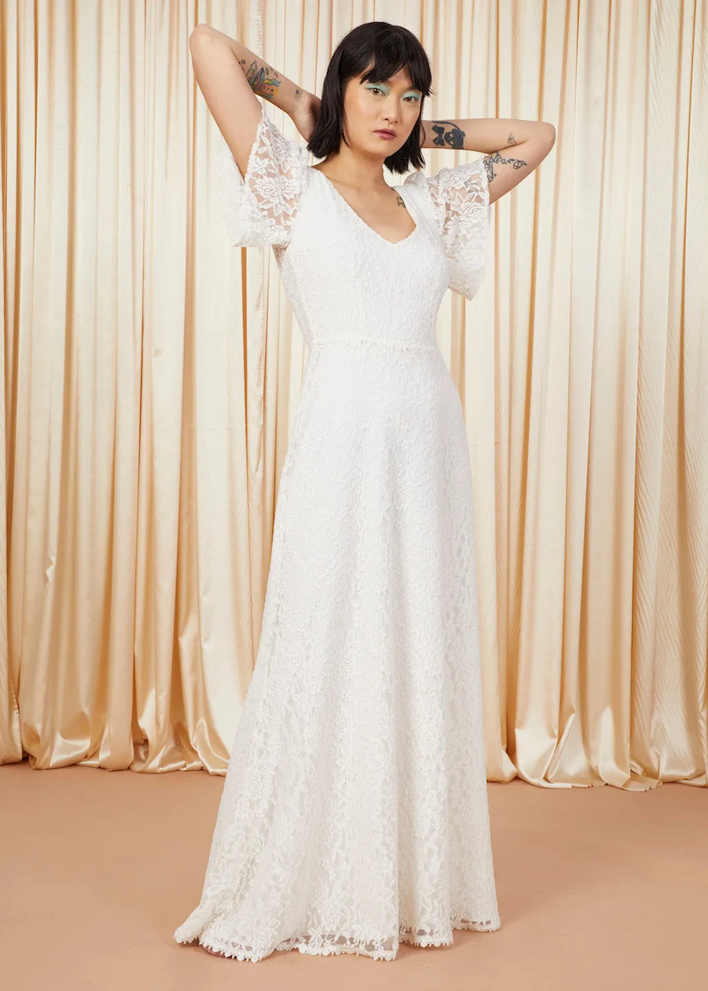 Lady Boho | Bell-Sleeved Lace Wedding Gown