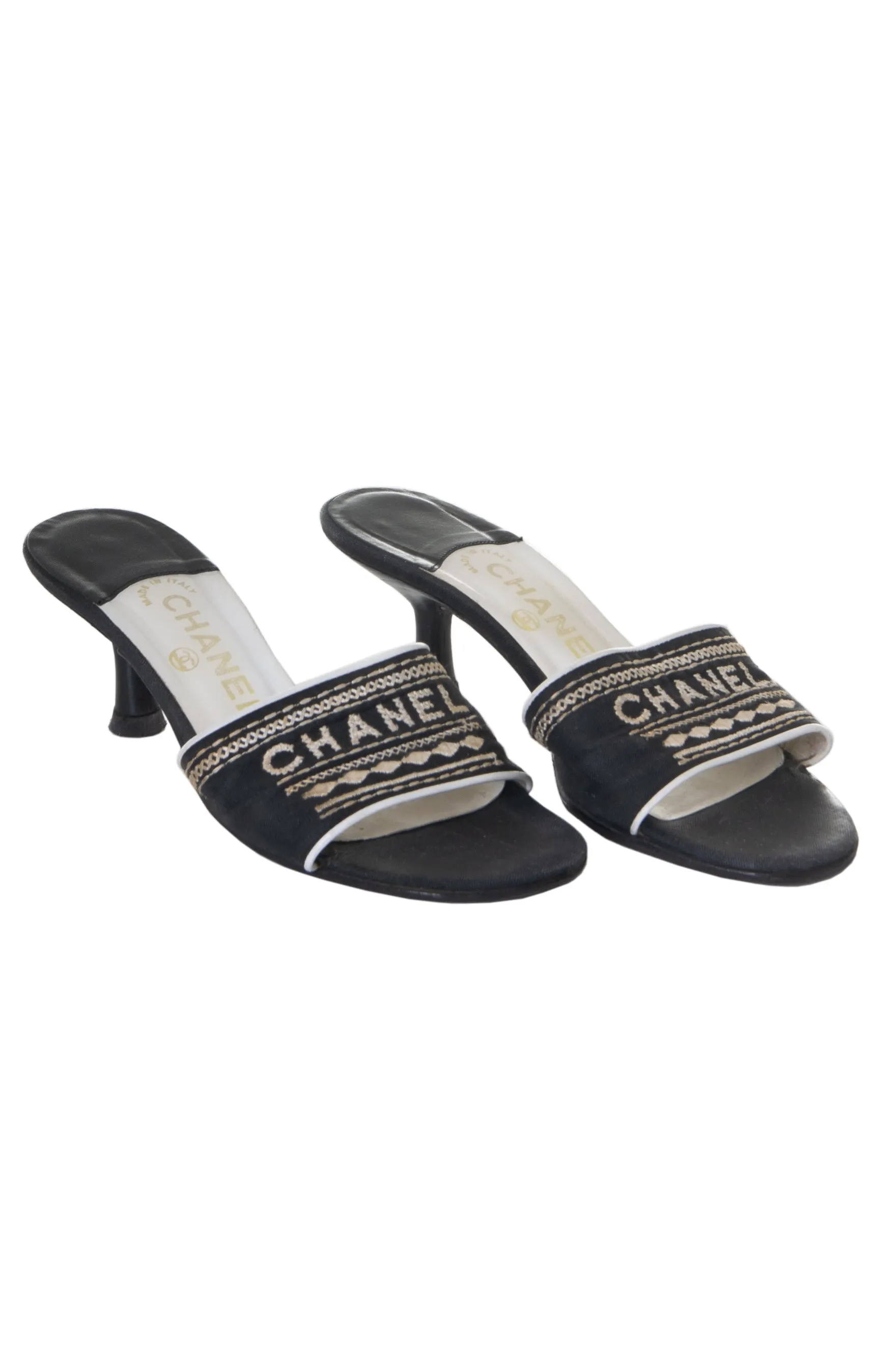Logo Heels 37