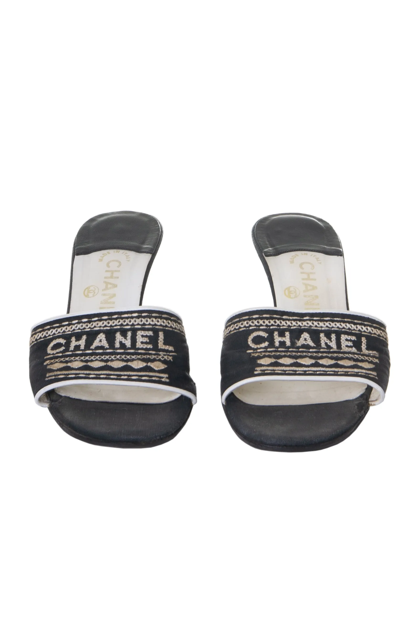 Logo Heels 37