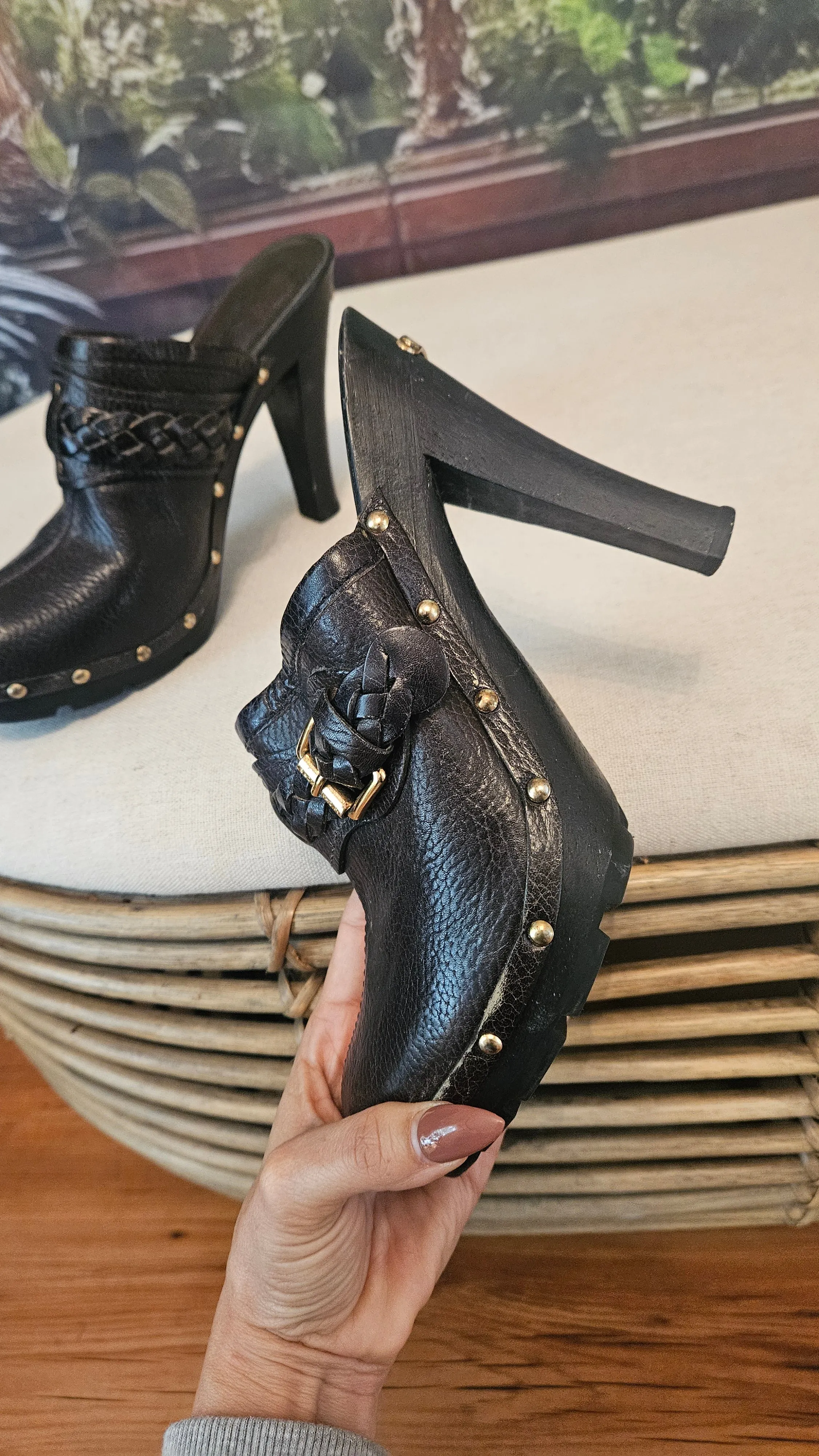 Michael Kors Braided Buckle Leather Llogs