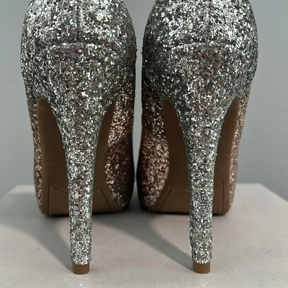 NEW MARC FISHER HARPYLY BEDAZZLED SILVER GLITTERY SPARKLING Ombré HEELS