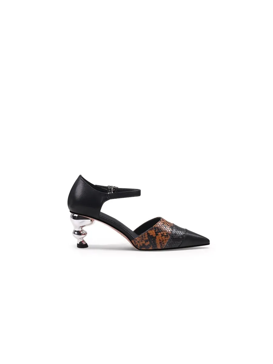 Smiley Patterned Detail Belted Women'S Heeled Pump - Brown