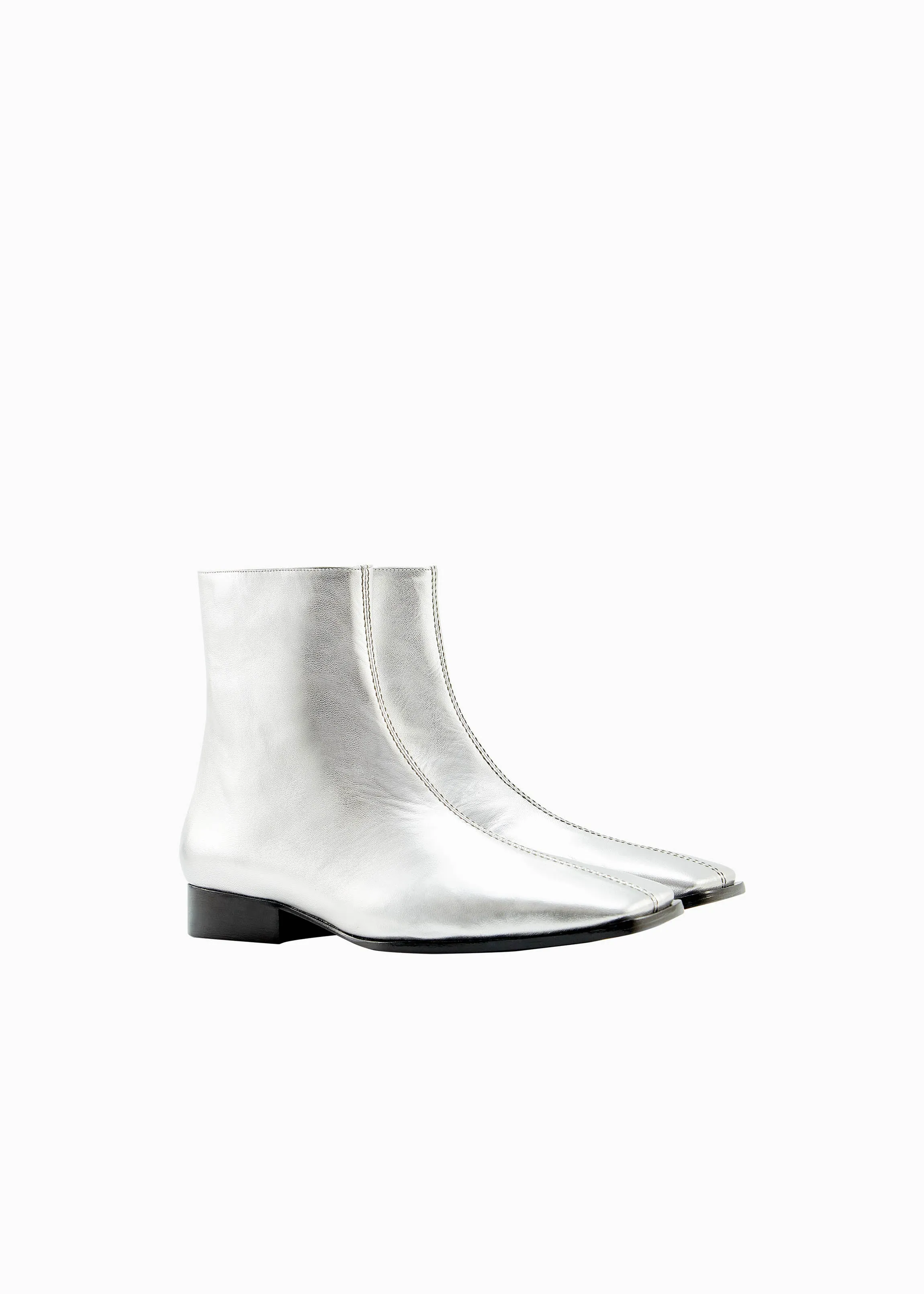 Square Boot