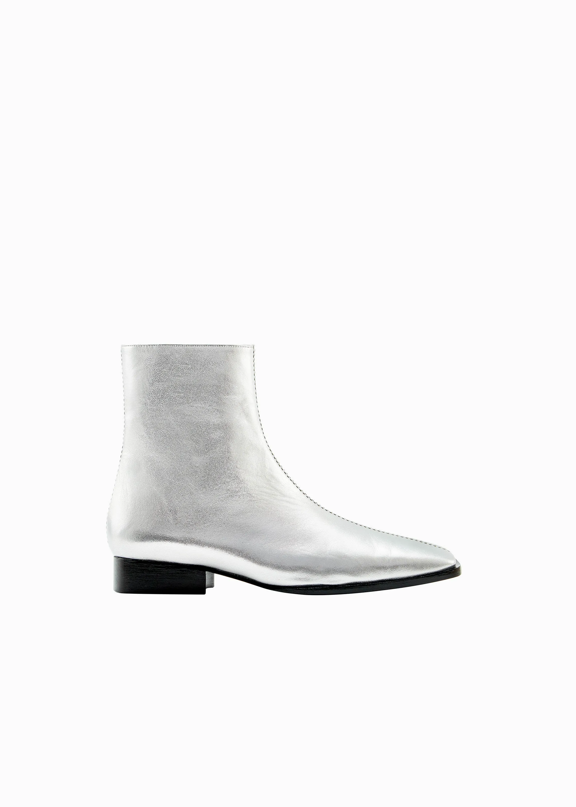 Square Boot