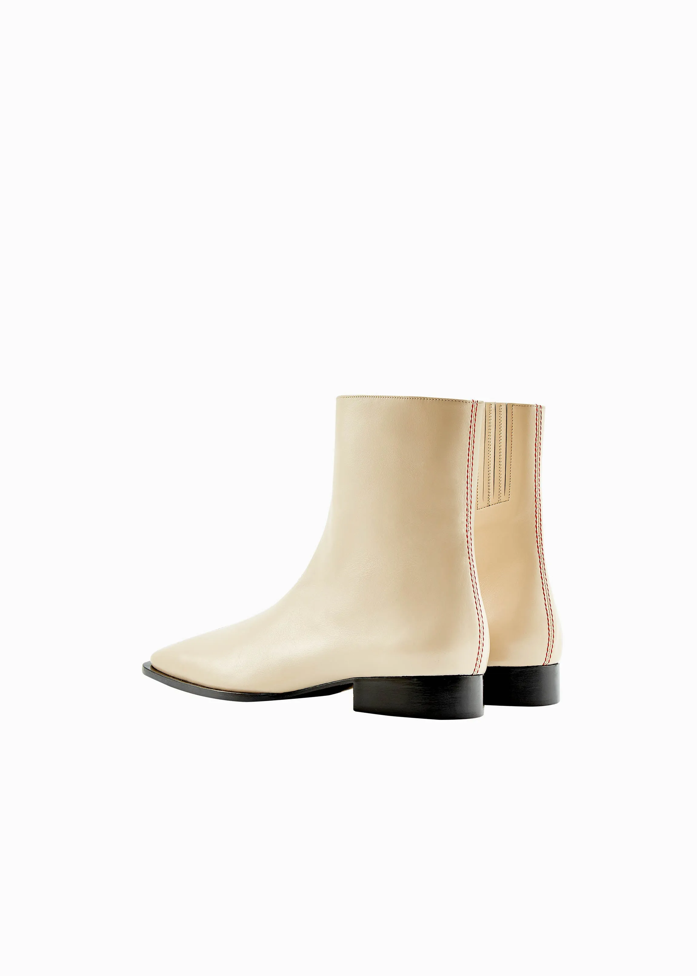 Square Boot