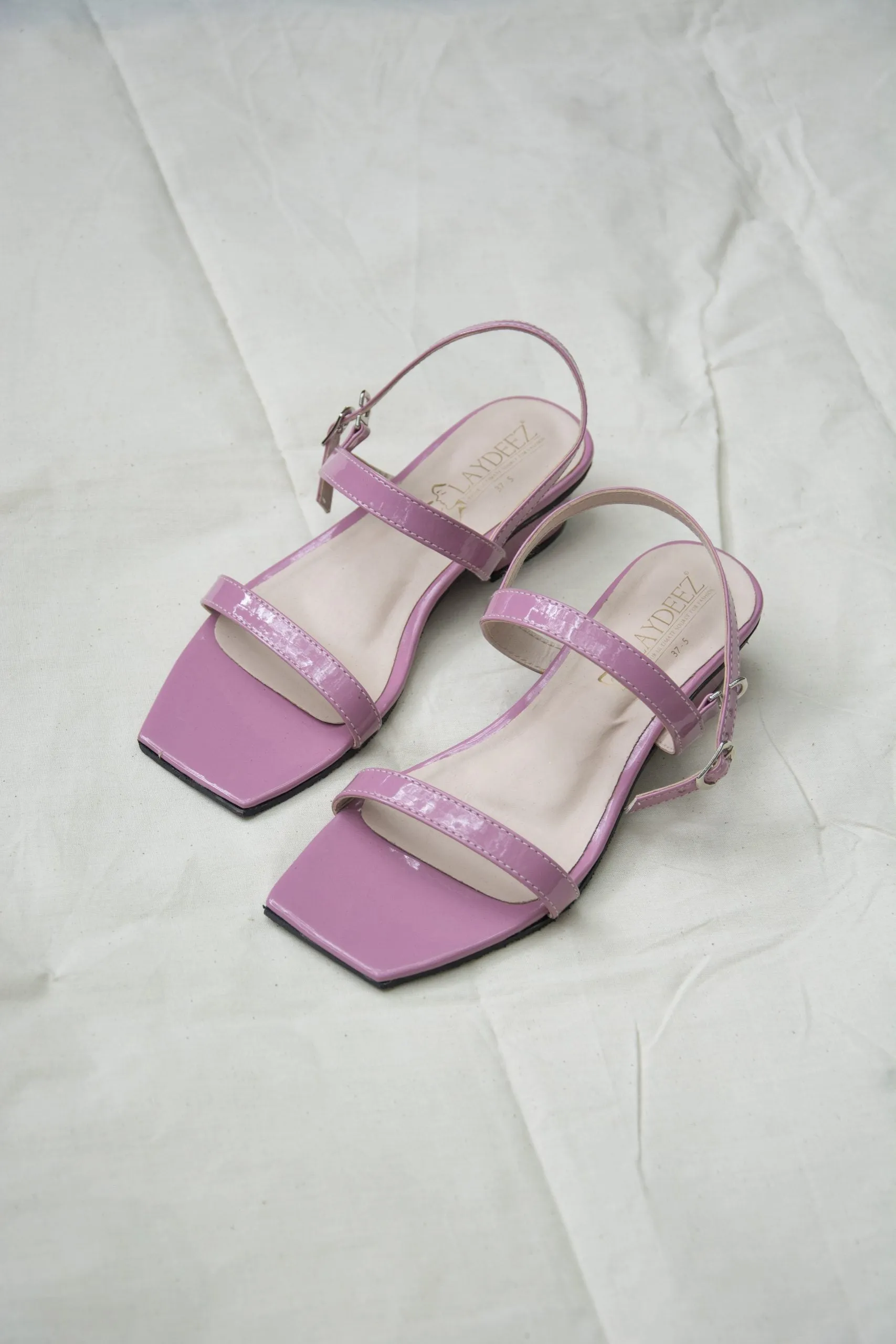 Square Toe Two Strap Low Blocks