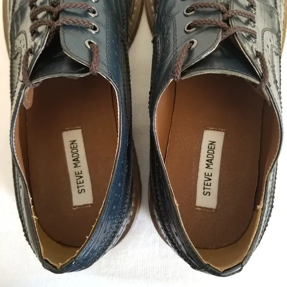 Steve Madden Blue Leather Wingtip Oxfords