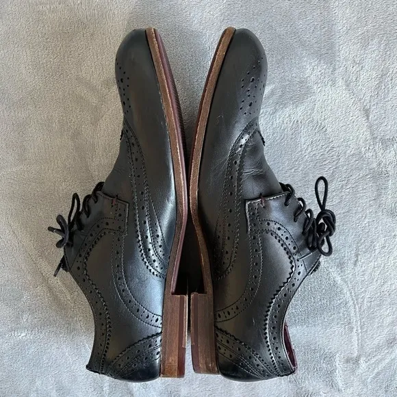 TED Baker London Black Granet Wingtip Oxfords men’s Dress Shoes size 9.5…