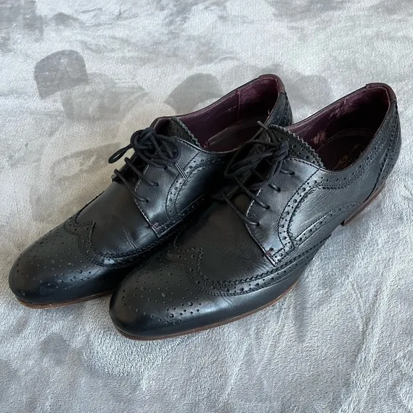 TED Baker London Black Granet Wingtip Oxfords men’s Dress Shoes size 9.5…