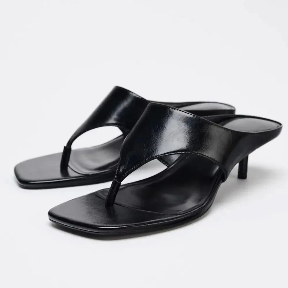 Toe Post Kitten Heels Sandals