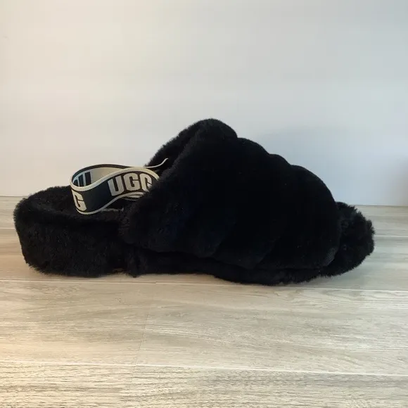 UGG Women's Fluff Yeah Slide Slipper Slingbacks Shearling Black Logo Strap Sz 11