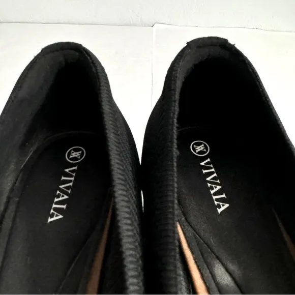 Vivaia Square Toe Chunky Heel