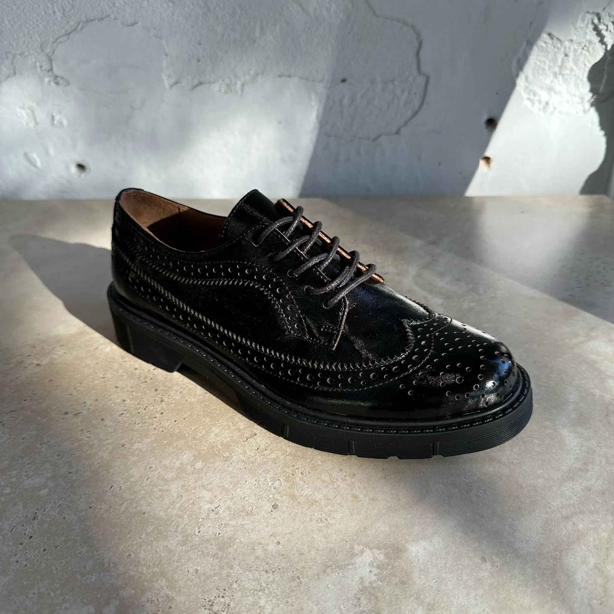 Wave 45812 Black