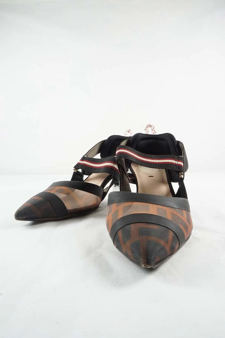 [WS5631] Fendi | Low Heel Pump