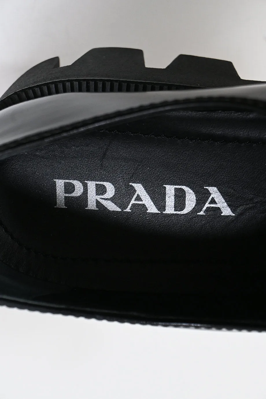 [WS8253] Prada | Brogues